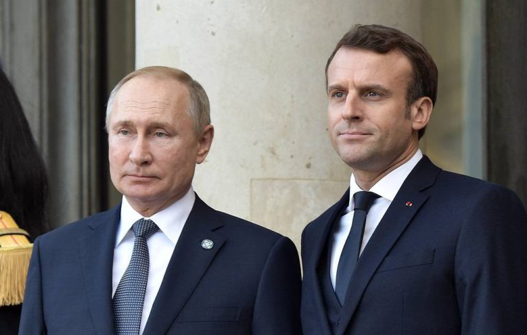 Macron și Putin au vorbit peste două ore la telefon, despre programul nuclear al Iranului şi Ucraina. Este pentru prima oară din septembrie 2022