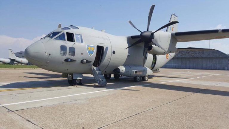 Cel puţin cinci morţi în SUA, într-un accident al unui avion militar mexican, în largul Texasului