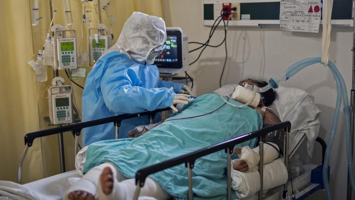  COVID se întoarce: creşte iarăşi numărul de cazuri , deşi încă nu avem o tulpină nouă. Explicaţiile specialiştilor!