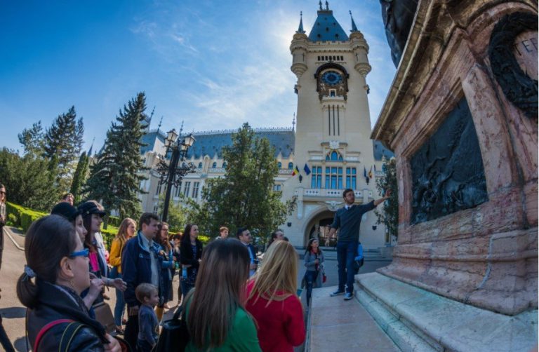 Iașul turistic, în cădere. Cele mai recente cifre oficiale făcute publice arată o realitate dificilă, cu scăderi peste media națională