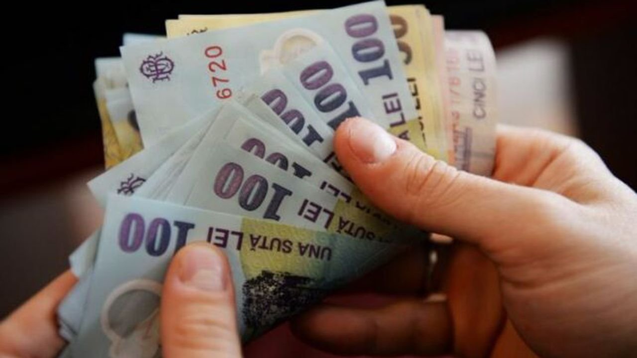 100.000 lei, indemnizație pentru Șeful CA al Companiei de Apă Alba. A muncit 20 ore pentru ei