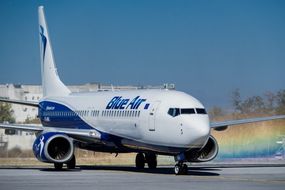 Culisele afacerii Blue Air. Ce datorii au competitorii Wizz şi Tarom