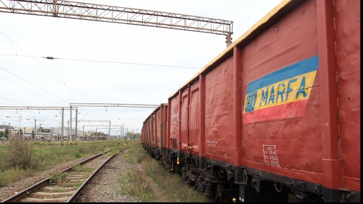 Bolojan: O parte din companiile de stat, care înregistrează pierderi, trebuie lichidate. CFR Marfă, printre propuneri