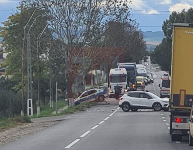  459654_333900_stiri_accident-politie3