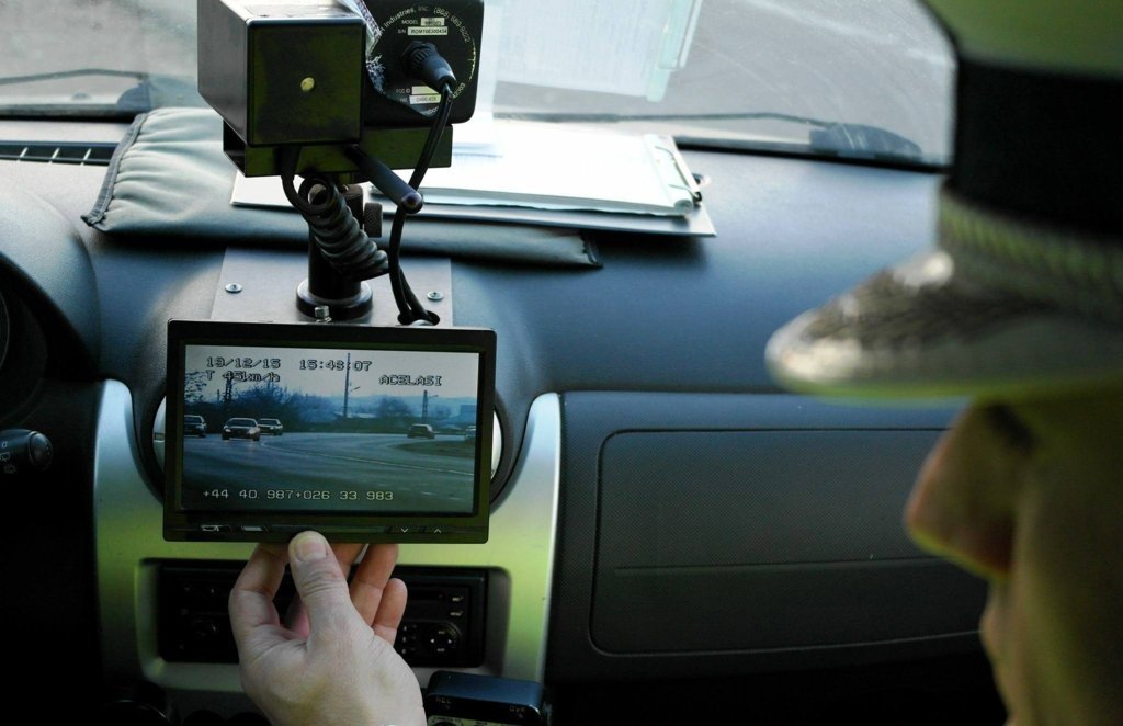 Radarele vechi pot da erori. Când pot șoferii avea șanse să câștige o contestație în instanță? Radu Drosescu, profesor de la Facultatea de Mecanică Iași, arată care este „proba regină” într-un dosar