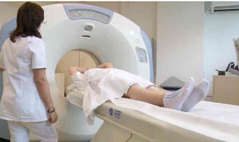 Investigații medicale fără listă de așteptare. Unde poți „sări rândul”? Sunt pachete ce pot fi accesate la privat cu bilet de trimitere de la medicul de familie