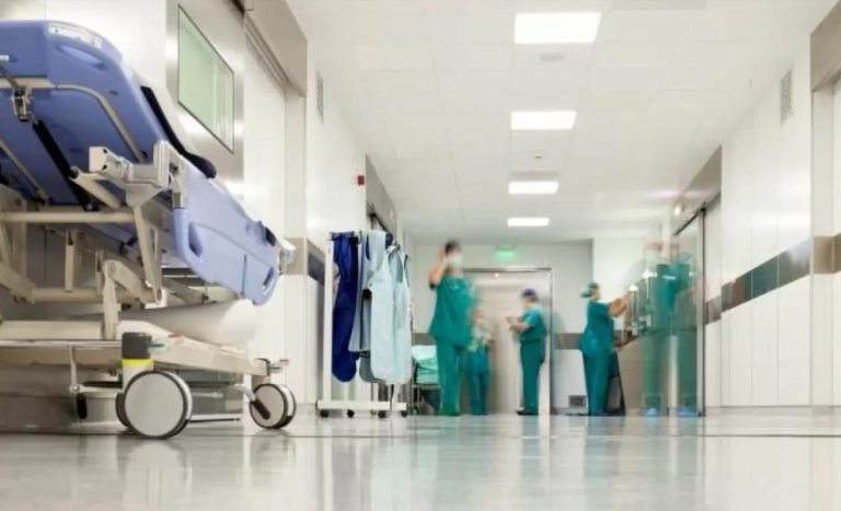 Este legal să filmezi pacienții și medicii din secția ATI? Răspunsul unei autorități pentru un spital din România