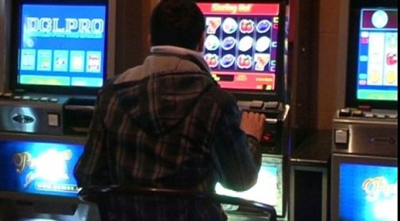  A băut, a pierdut, a spart: jucătorul recidivist care a scăpat ieftin de pedeapsă