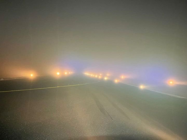 Traficul pe aeroportul din Iaşi, afectat din cauza ceţii - Două zboruri au fost redirecţionate către Bacău UPDATE