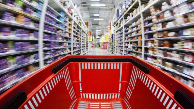 Cât a plătit o româncă stabilită în Elveția pentru un coș de cumpărături la Lidl: „O pâine obișnuită a costat 2,49 franci, adică 12,7 lei”