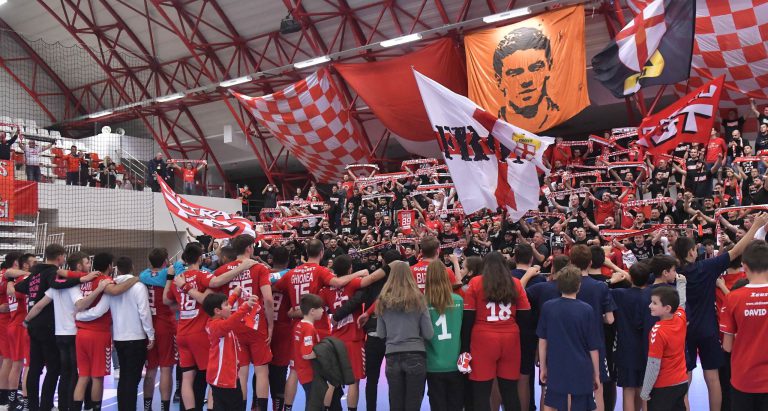 Handbal masculin: Dinamo Bucureşti, victorie importantă cu Fuchse Berlin, în Liga Campionilor