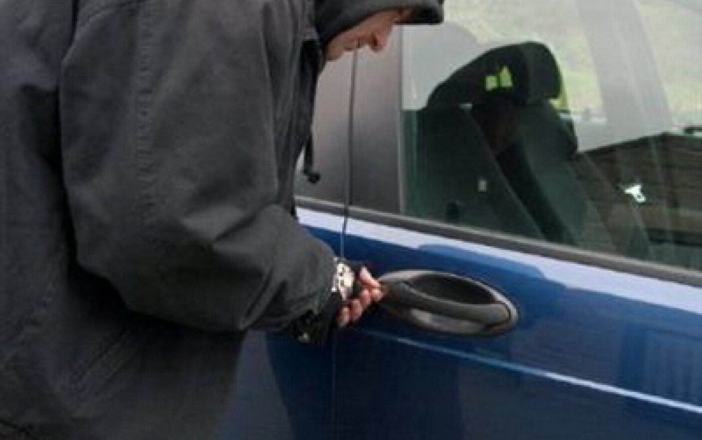  Un bărbat care s-a plimbat cu o mașină a fost arestat pentru 30 de zile