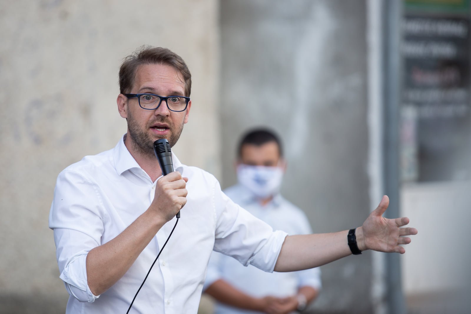 Dominic Fritz: USR va rescrie legea – Averile deminitarilor vor fi verificate automatizat, prin digitalizare
