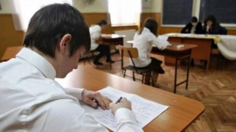 Ce subiecte au avut de rezolvat elevii la Limba și literatura română în cadrul Simulării la Evaluarea Națională 2025