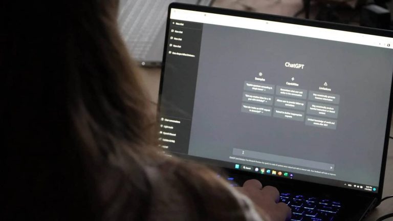 Pierdere uriașă pentru firme: 40% din productivitate se irosește din cauza inteligenței artificiale prost folosite de angajați. Raport consultat de ZDI