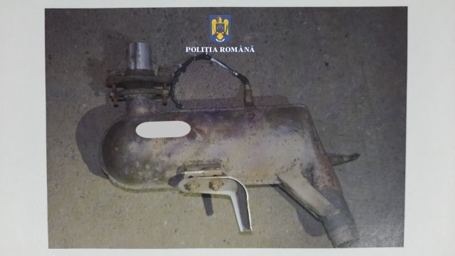  Zeci de maşini din Iaşi au fost vandalizate. Poliţişti în civil pândesc parcările. De ce sunt furate catalizatoarele?