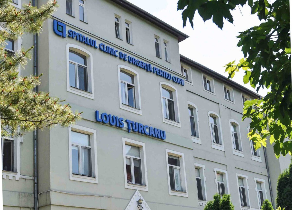 O elevă de liceu din Timișoara a murit subit la spital. Se internase cu o stare de somnolenţă. Părinții spun că tânăra suferea de depresie