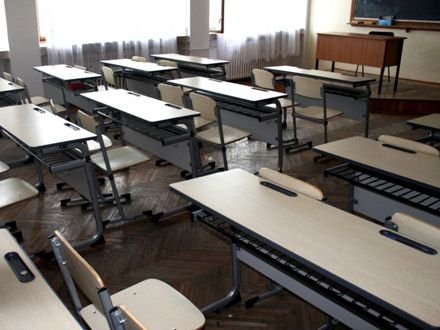 Nouă școli din județul Iași, închise din cauza vremii, în prima zi după vacanța de iarnă