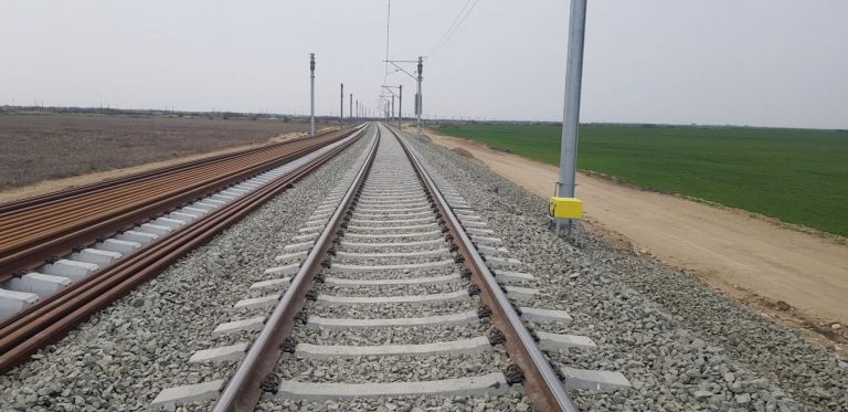 Ce se mai modernizează pe calea ferată de la Iași până la Tecuci