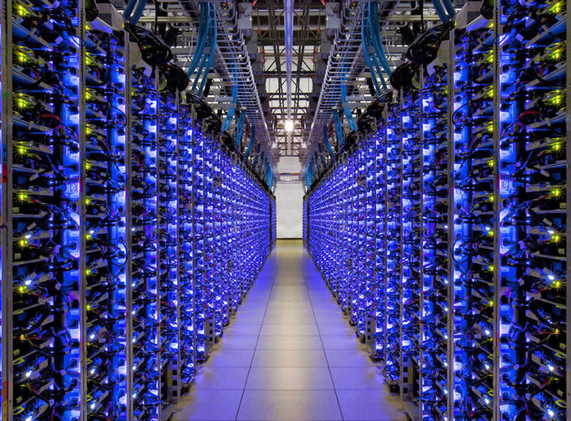 Folosirea inteligenței artificiale va dubla până în 2030 cererea de electricitate la centrele de date