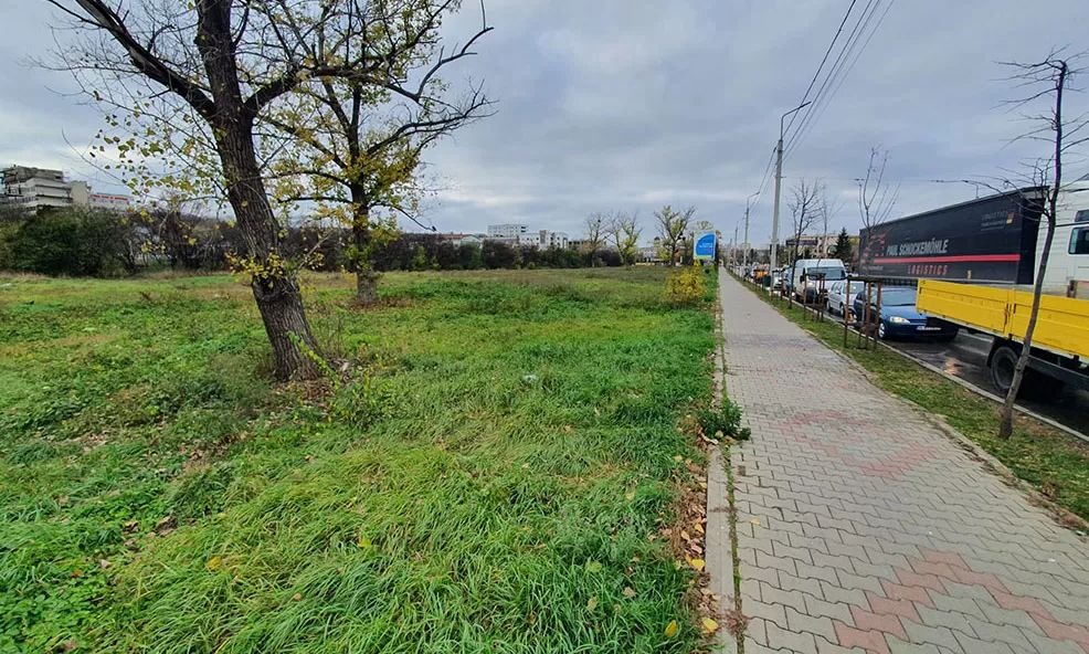  Cum devine cartier de blocuri un hectar de teren la bulevard înregistrat oficial ca parc? Este sau nu vina Primăriei?