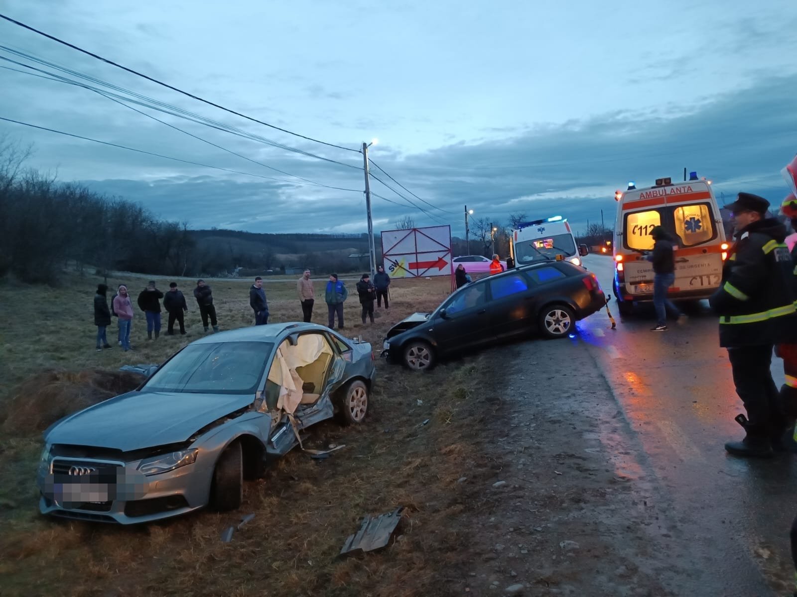  Iaşi: Accident cu două maşini în care sunt 8 oameni, pe “drumul morţii”. Trei victime – FOTO