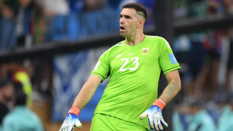 Gala Balonul de Aur: Emiliano Martinez a câştigat Trofeul Iaşin pentru cel mai bun portar