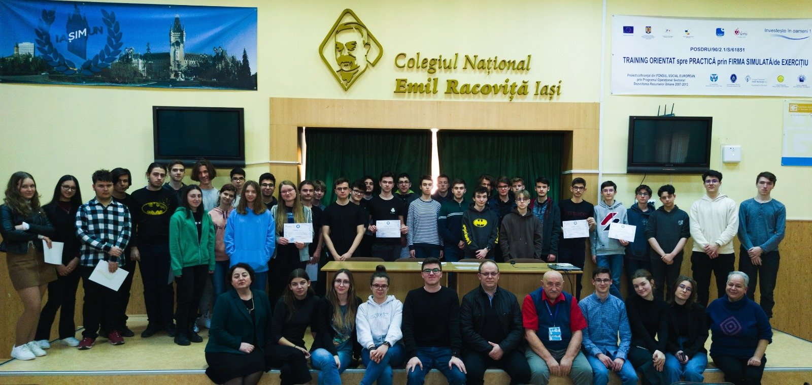  Colegiul “Racoviţă” a organizat un concurs de informatică înaintea olimpiadei naţionale