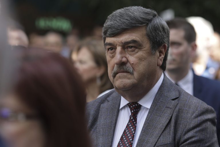 USR cere Parlamentului revocarea lui Toni Greblă din funcţia de preşedinte al AEP