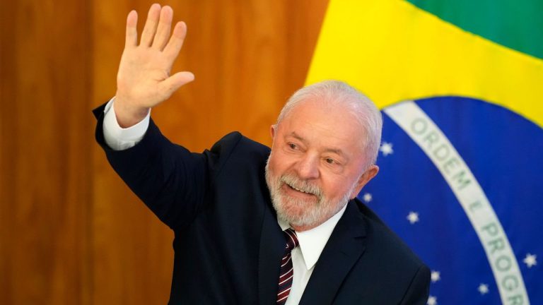 Lula, operat în urma unei „hemoragii intracraniene”, după un un accident domestic