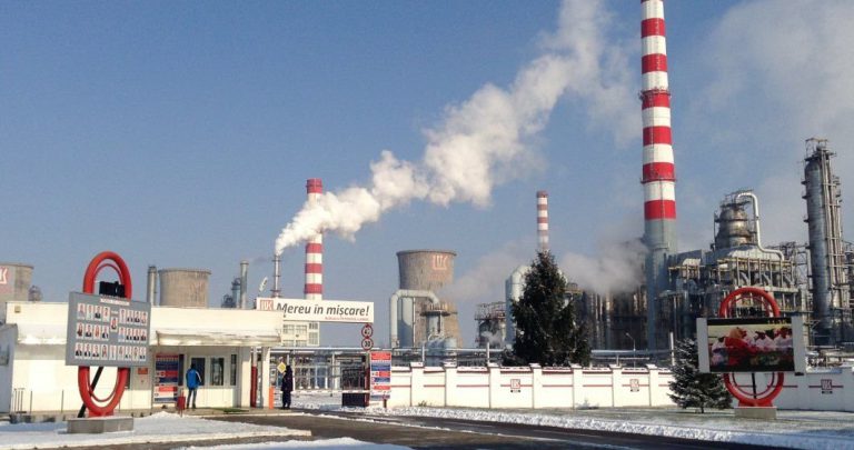 WSJ: Rusia plănuieşte o fuziune între Rosneft, Gazprom Neft şi Lukoil pentru a deveni al doilea mare producător de petrol din lume
