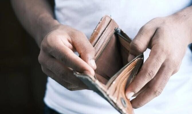 NAI Romania: Creşterea TVA va duce la recesiune economică. În 2010, când TVA a crescut de la 19 la 24%, România a înregistrat o scădere a PIB-ului de 1,6%, iar multe companii au intrat în faliment