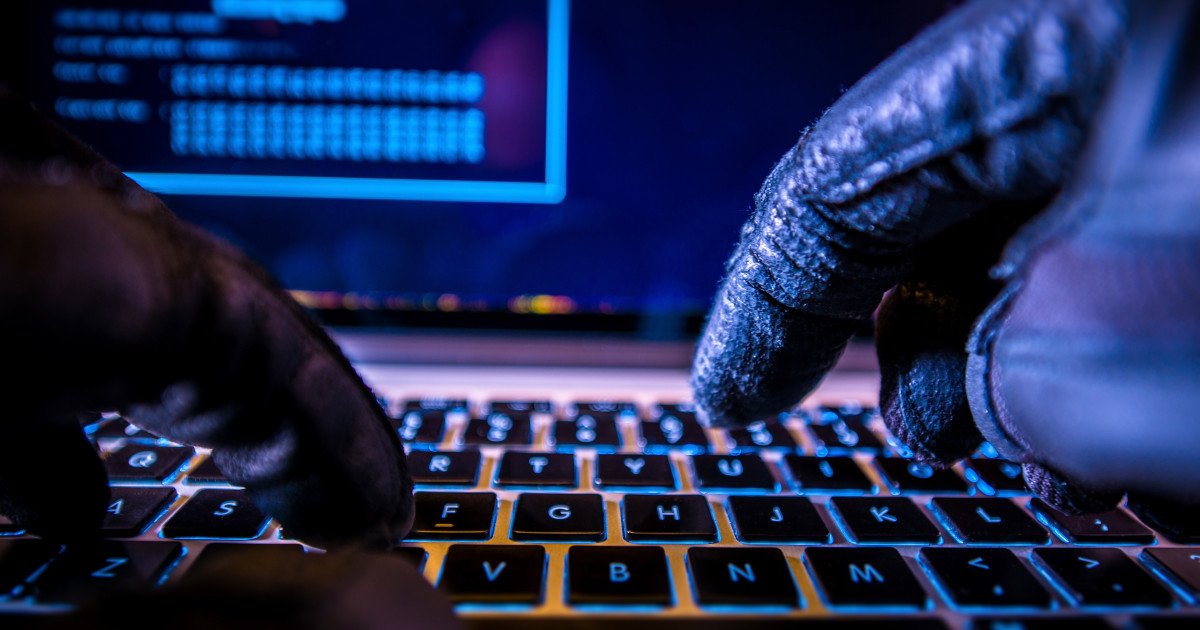 Avertizare a autorităților: S-au intensificat tentativele de fraudă de tip spoofing, în care atacatorii folosesc date care imită instituţii publice, precum DIICOT, ANAF, Poliţia Română sau BNR
