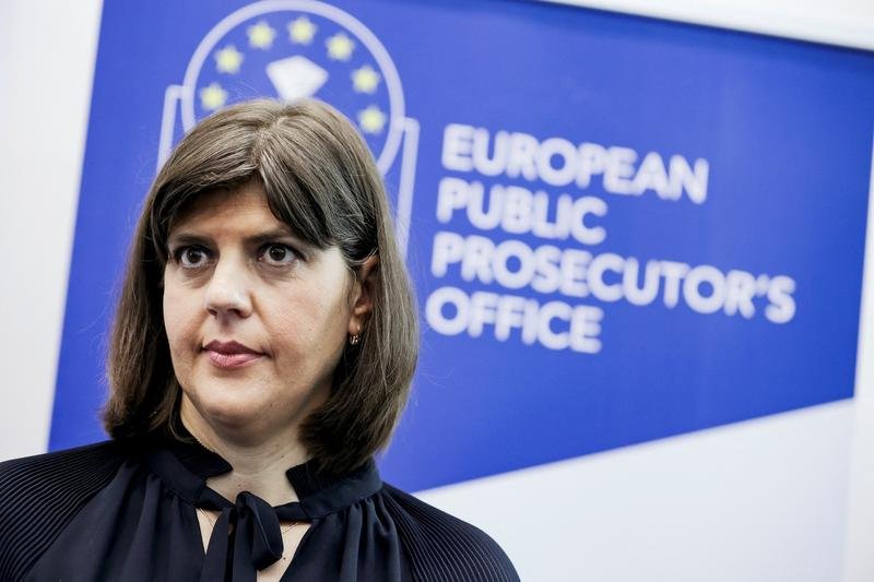 Parchetul European al Laurei Codruța Kovesi anchetează firma afaceristului care a dat geanta cu 1,25 milioane de lei lui Dumitru Buzatu