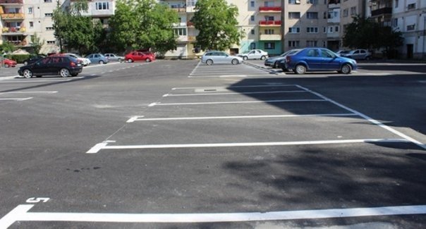  Primăria Iași scoate la licitație peste 100 de locuri în parcări de reședință