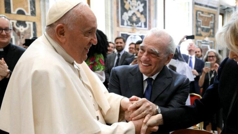 Martin Scorsese spune că moartea Papei Francisc este o pierdere „imensă