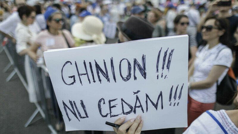 Sindicatele din educaţie anunţă programul protestelor din prima zi de şcoală