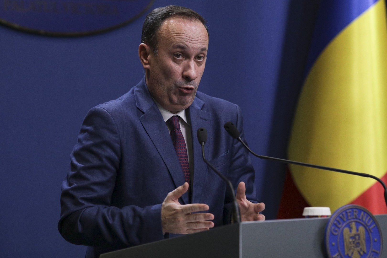 Adrian Câciu, fostul ministru al Finanţelor Publice: Vedem pe unii care sunt pensionaţi cu 40.000 de lei cum spun cât de corupt e sistemul, dar le-a convenit să iasă cu 40.000 pensie şi să tacă atunci când aveau probleme