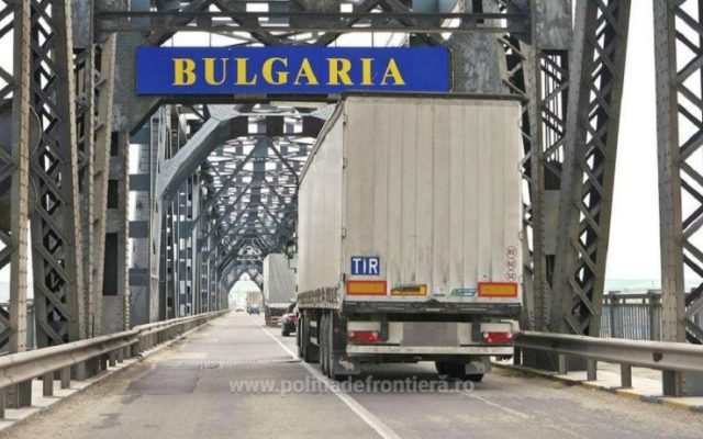 Atenţionare de călătorie emisă de MAE: Timp de aşteptare crescut la punctele de frontieră cu Bulgaria, în perioada minivacanţelor de Paşte şi de 1 Mai