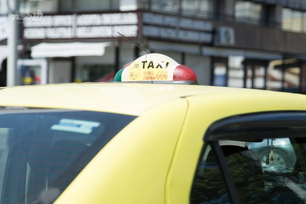 Un taximetrist care a lovit mortal un pieton ce traversa regulamentar a scăpat cu o simplă atenționare din partea judecătorilor