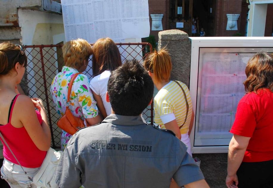 Topul liceelor ieşene după mediile de la Evaluarea Naţională: “Naţional” şi “Racoviţă”, la o sutime distanţă