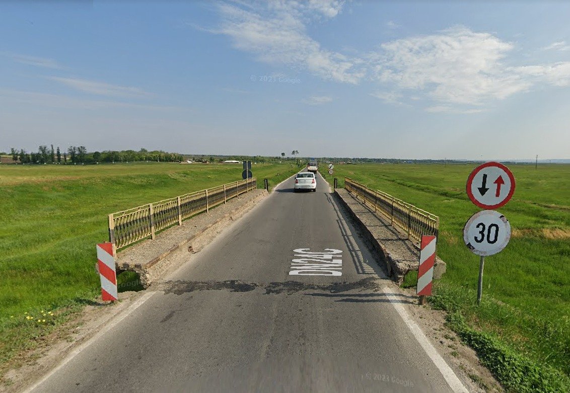  Ştiţi cele două poduri înguste pe DN 24C după Popricani? Nu vor fi lărgite