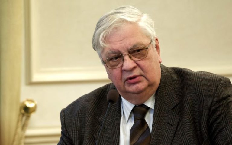 A murit profesorul şi analistul economic Mircea Coşea, fost viceprim-ministru al României. Avea 83 de ani