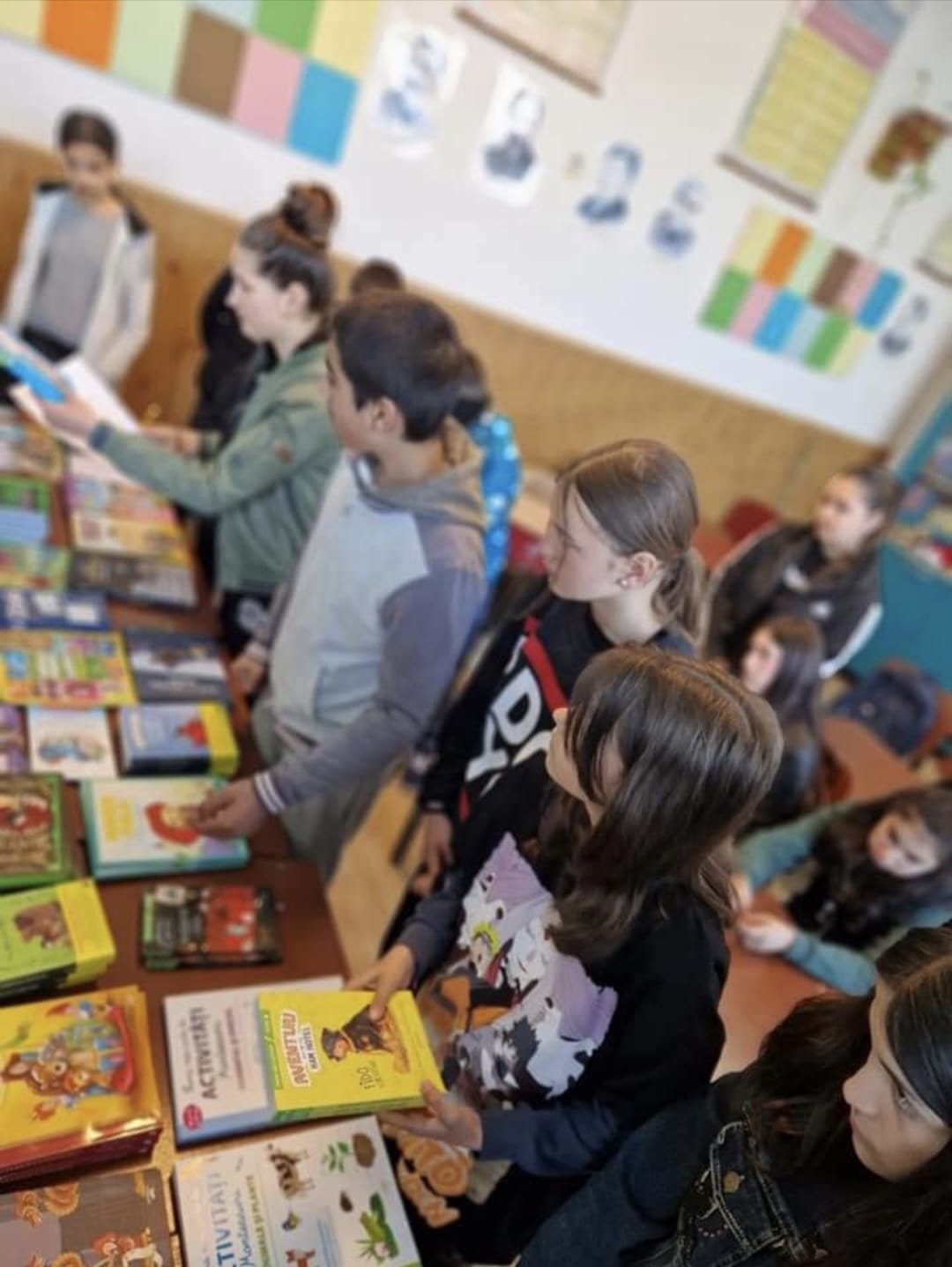  490334_361757_stiri_rechizite-tibana