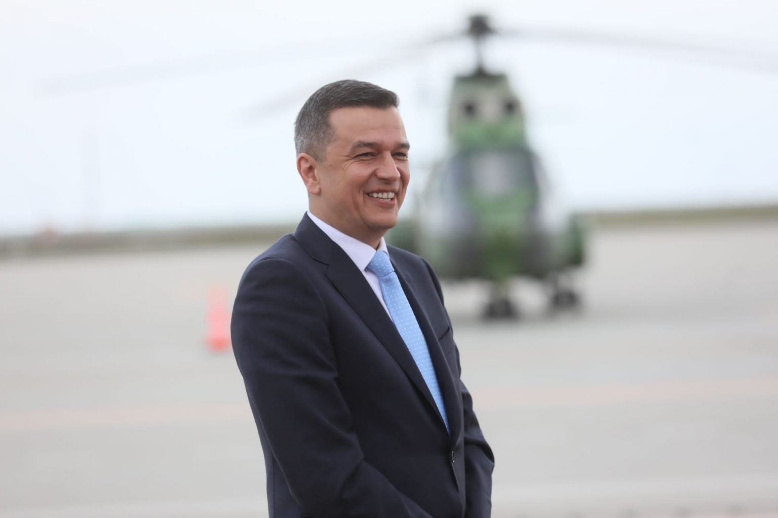 Grindeanu: Am avut experienţe în trecut, fie că vorbim de SIE, de SRI, cu propuneri a unor directori civili care nu aveau nicio legătură cu serviciul