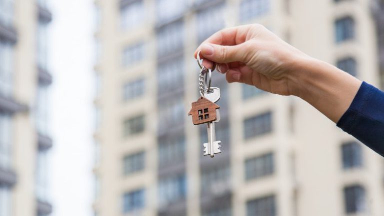 VIAȚA DE ASOCIAȚIE – Răspundem întrebărilor cititorilor. Cine are dreptul să dețină cheie de la spațiile comune din bloc? (II)