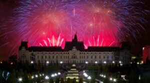 Spectacolul cu drone de la finalul Sărbătorilor va fi acompaniat de un foc de artificii. Va avea loc în seara concertului