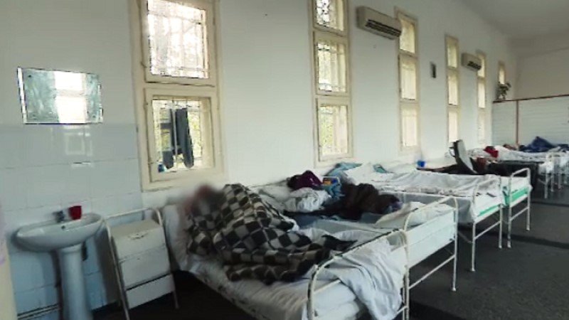 Un pavilion de la Socola, închis din cauza ploşniţelor. Pacienţii toxicodependenţi au plecat acasă sau au fost mutaţi
