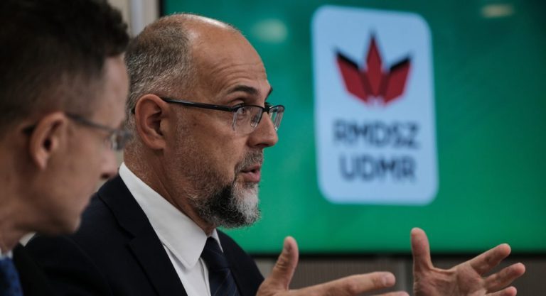 Kelemen Hunor, votanților UDMR: „Singura decizie corectă şi responsabilă este să votăm împotriva candidatului antimaghiar”
