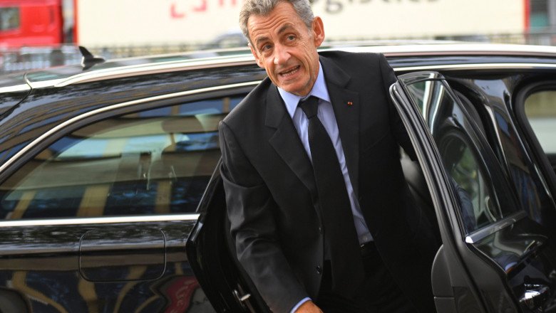 Fostul președinte Nicolas Sarkozy, eliberat sub control judiciar, urmează să iasă din închisoare
